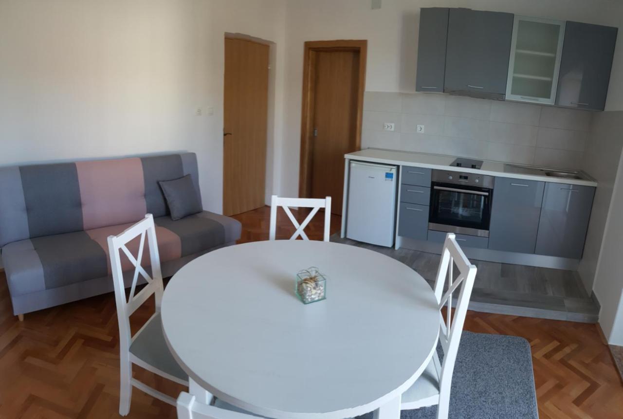 Anka Bunic Bed & Breakfast Rab Town Exterior photo
