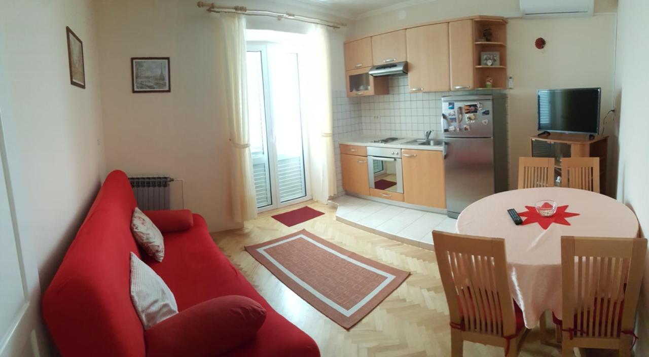 Anka Bunic Bed & Breakfast Rab Town Exterior photo