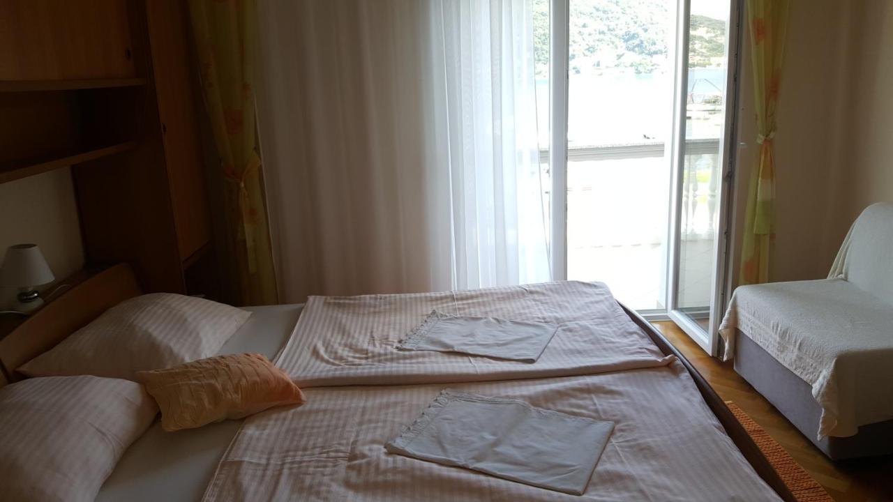 Anka Bunic Bed & Breakfast Rab Town Exterior photo